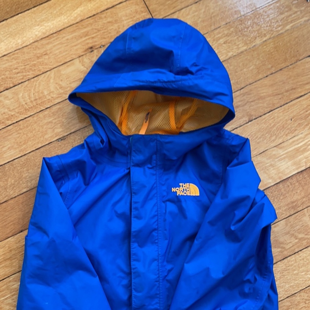 Northface rain coat 3t